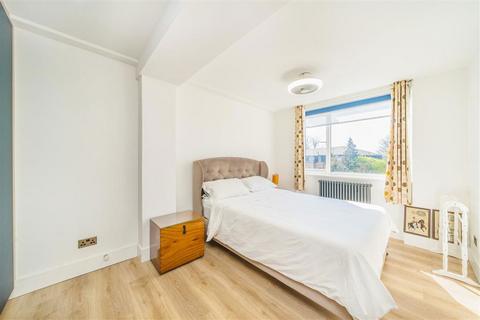 undefined, Twickenham Road, Teddington TW11
