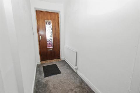 2 bedroom flat for sale, Avenue Road, Carstairs, Lanark