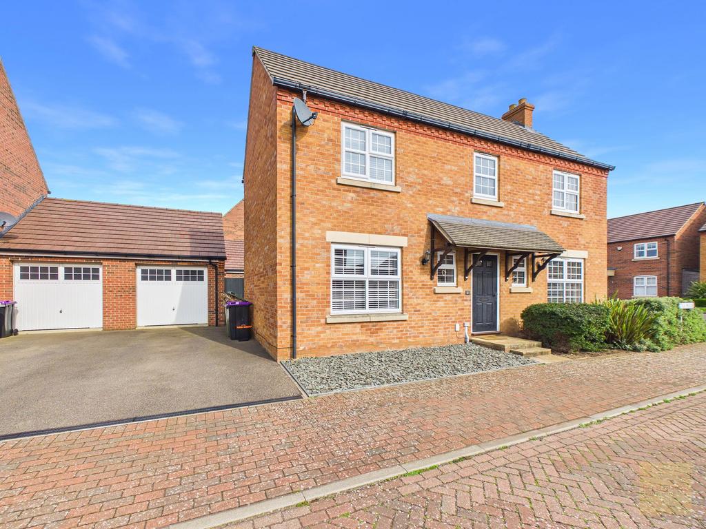 Single Garage to side