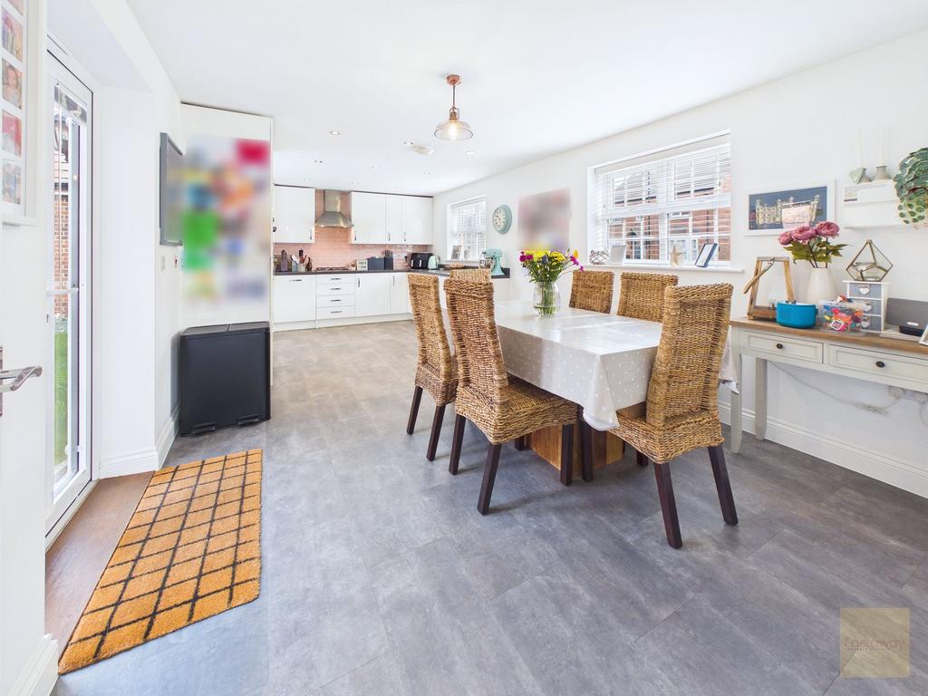 Kitchen / Diner