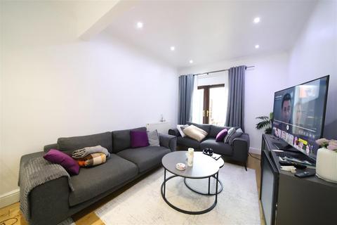 3 bedroom terraced house for sale, Connop Road, Enfield