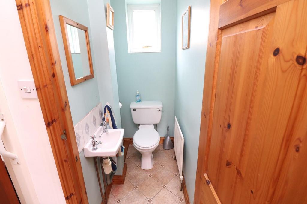 Ground Floor Cloakroom / WC