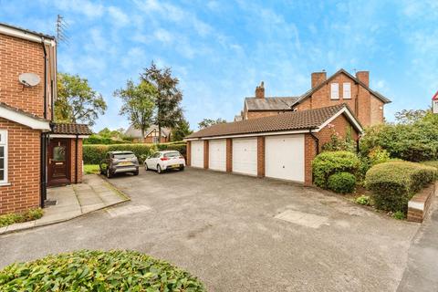 undefined, Ravenoak Road, Cheadle Hulme, Cheadle, Greater Manchester, SK8