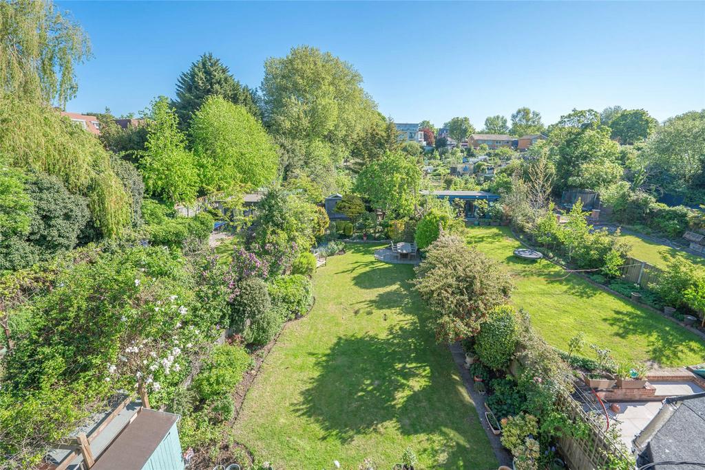 Garden G