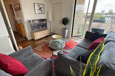 1 bedroom apartment to rent, Albany Road, London, SE5