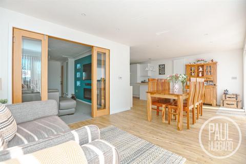 3 bedroom detached house for sale, Burnt Hill Way, Lowestoft, NR33