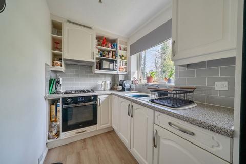 undefined, Royal Close, Basingstoke RG22 4XE