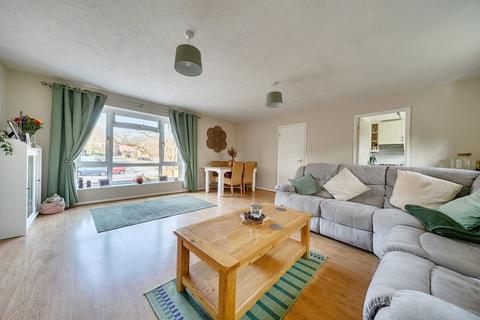 undefined, Royal Close, Basingstoke RG22 4XE