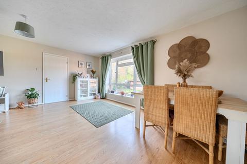 undefined, Royal Close, Basingstoke RG22 4XE