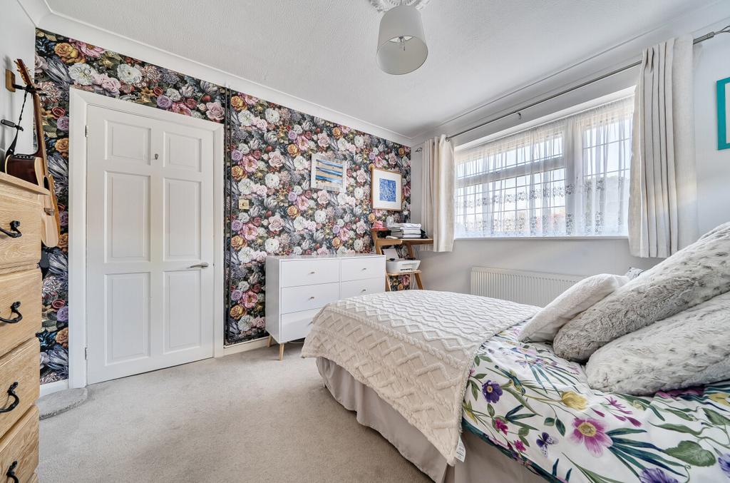 1433764-6-69bc7a7...