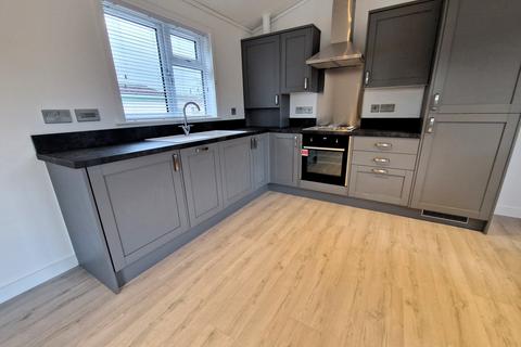 1 bedroom bungalow to rent, Ringswell Park, Exeter EX2