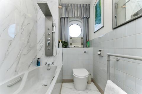 2 bedroom flat for sale, Marine Drive, BRIGHTON, East Sussex, BN2