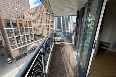 2 bedroom apartment to rent, MASSHOUSE LARGE CORNER 2 BED, FURNISHED WITH BALCONY & PARKING