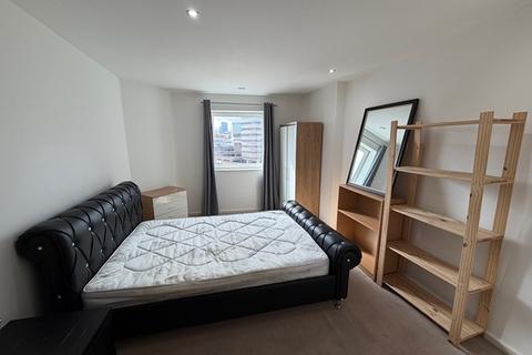 2 bedroom apartment to rent, MASSHOUSE LARGE CORNER 2 BED, FURNISHED WITH BALCONY & PARKING