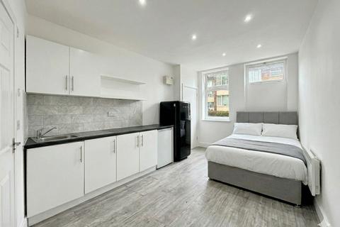 undefined, Clayponds Lane, Brentford TW8