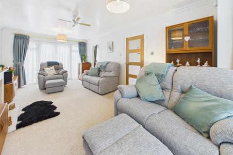 4 bedroom detached house for sale, Longfield, Hemel Hempstead, HP3
