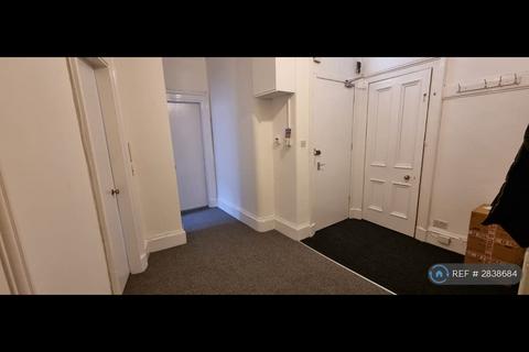 undefined, Byres Road, Glasgow, G11