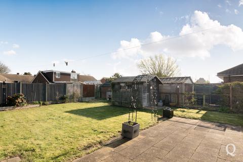 2 bedroom bungalow for sale, Kenilworth Court, Sittingbourne, Kent, ME10