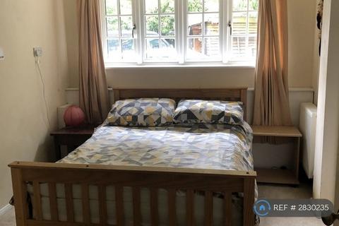 undefined, Busbridge Lane, Godalming, GU7