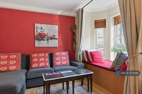 2 bedroom flat to rent, Mcdonald Road, Edinburgh, EH7