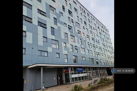 2 bedroom flat to rent, Stephenson House, Bletchley, Milton Keynes, MK2