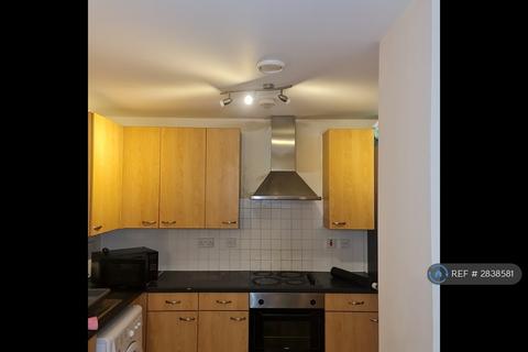 2 bedroom flat to rent, Stephenson House, Bletchley, Milton Keynes, MK2