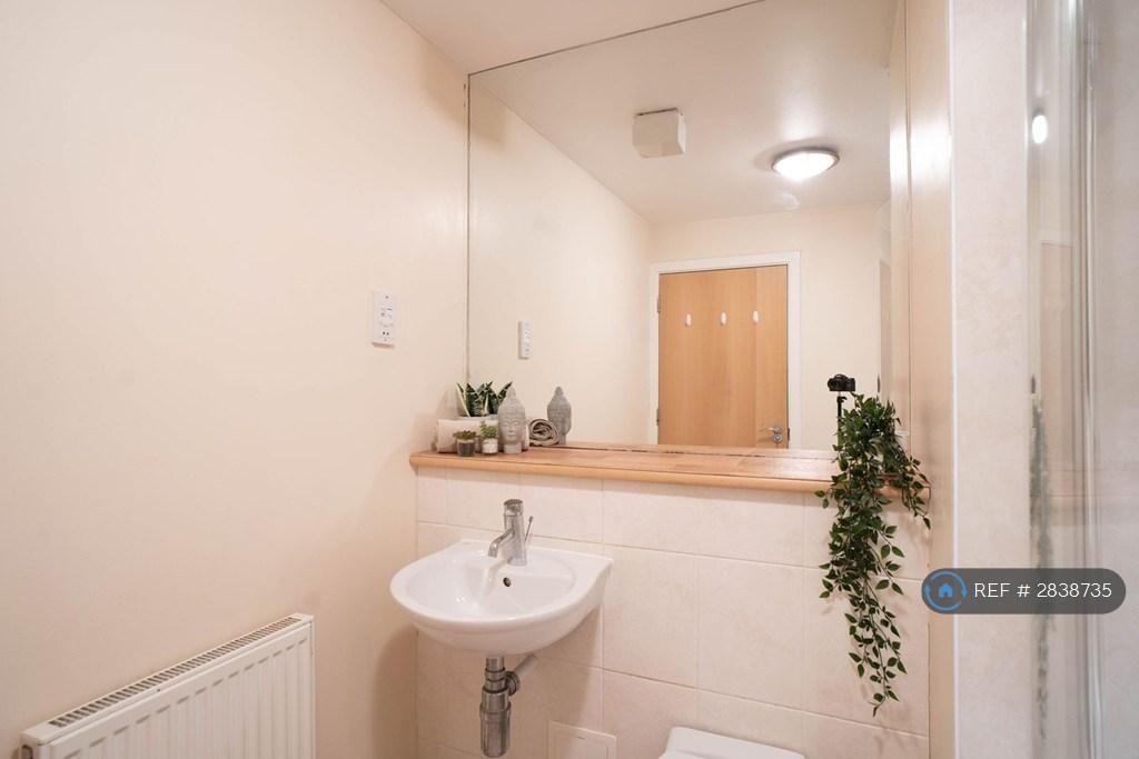 Main Bathroom