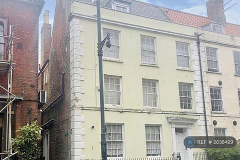 1 bedroom flat to rent, King Street, Great Yarmouth, NR30