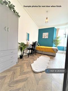 6 bedroom terraced house to rent, Brandon Grove, Newcastle Upon Tyne, NE2