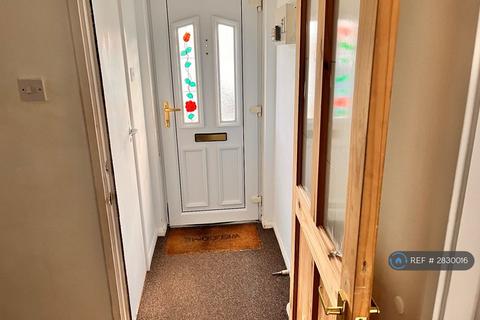 3 bedroom terraced house to rent, Lucerne Court, Whitstable, CT5