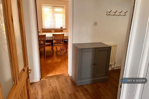 3 bedroom terraced house to rent, Lucerne Court, Whitstable, CT5