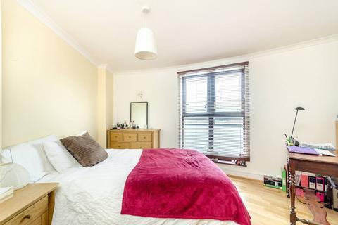 2 bedroom flat to rent, Russell Place, Rotherhithe, London, SE16