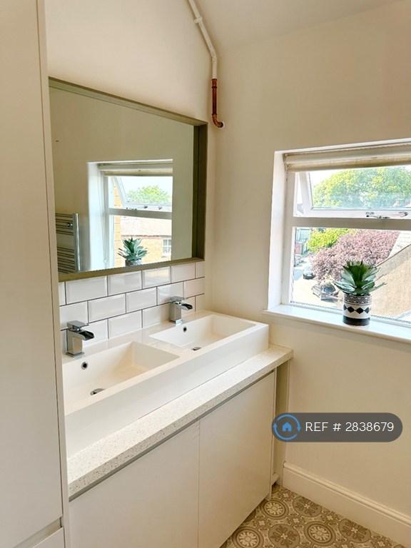 Family Shower Room