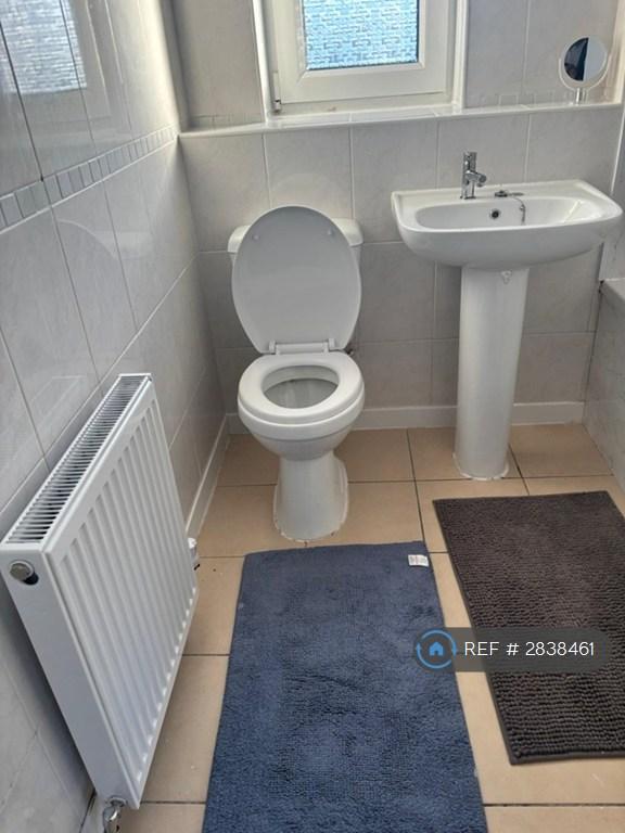 Bathroom Wc &amp; Wash Hand Basin