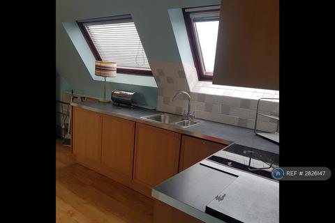 undefined, St. Michael's Court, London, E14