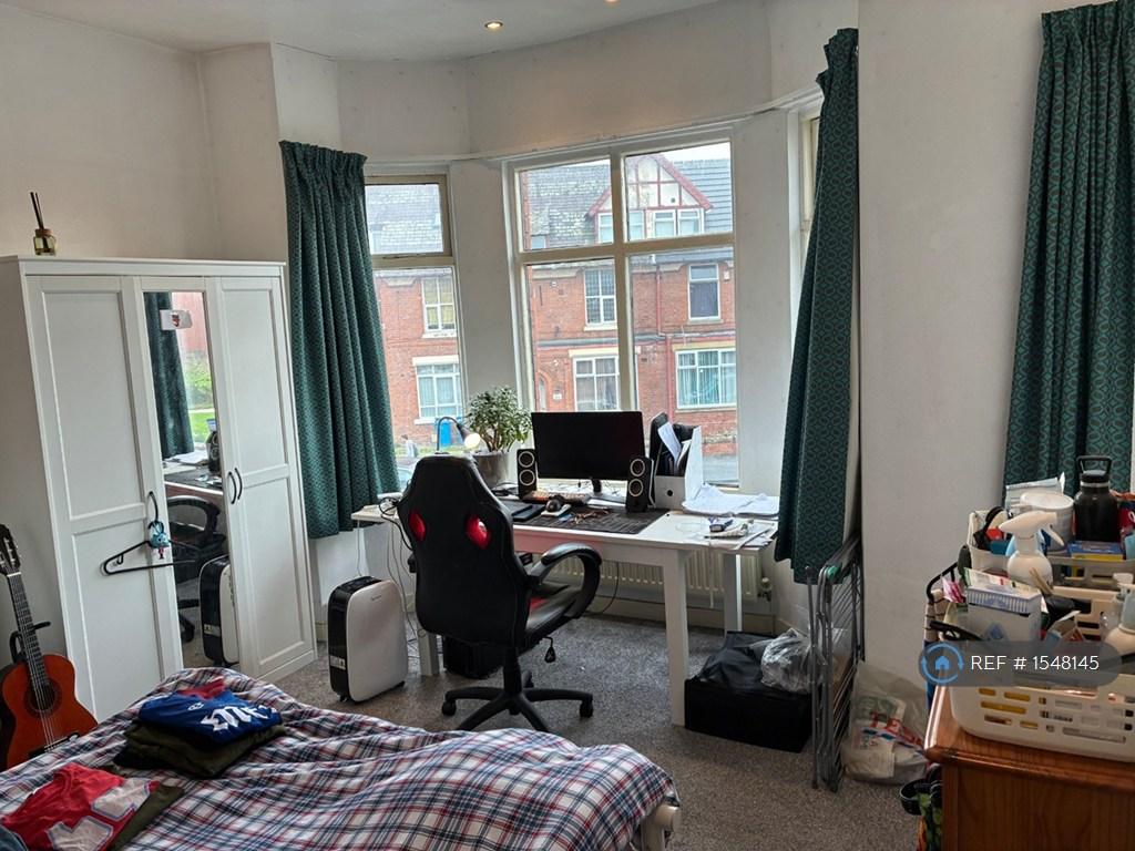 Upstairs Front Bedroom