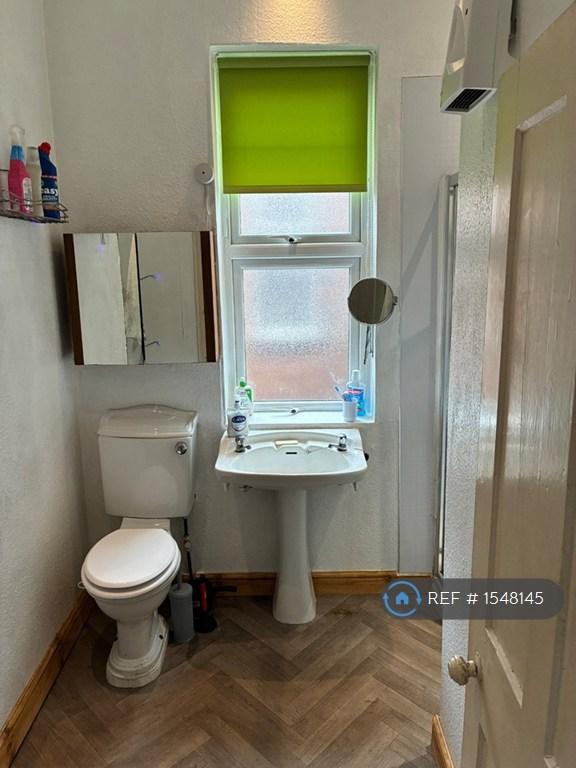 Main Bathroom