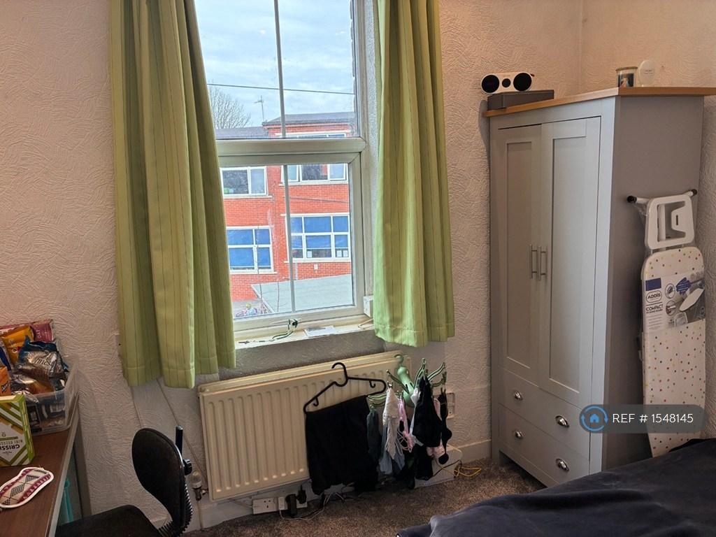 Upstairs Back Bedroom