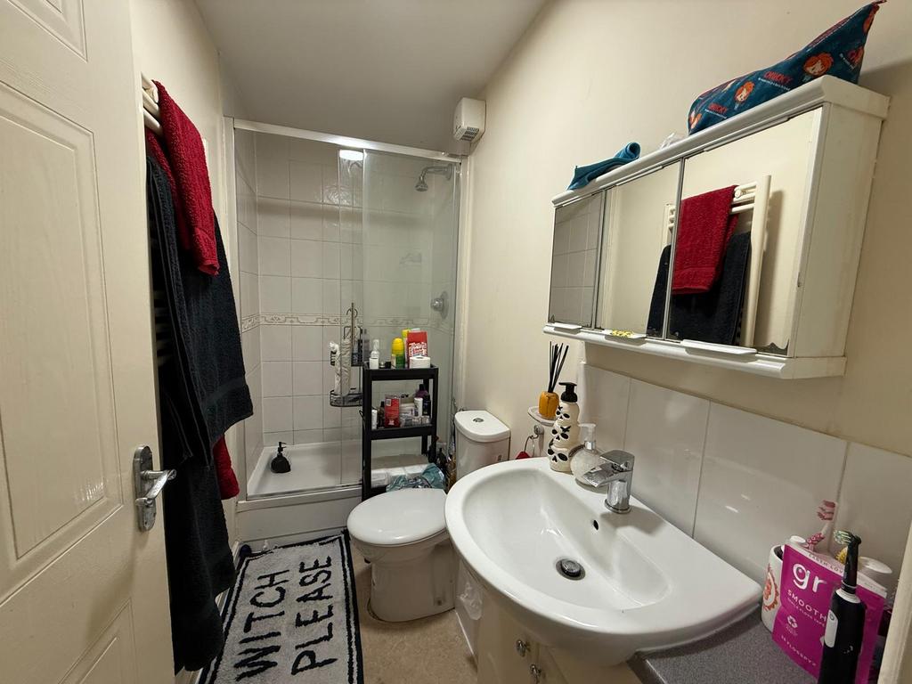 En-suite Bathroom