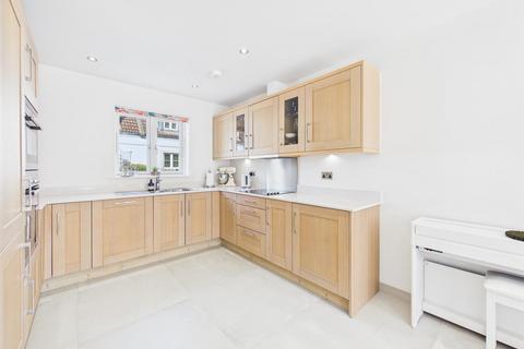 4 bedroom semi-detached house for sale, Located in the heart of Gorey Village