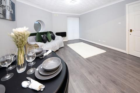2 bedroom ground floor flat to rent, Vancouver Quay, Salford M50