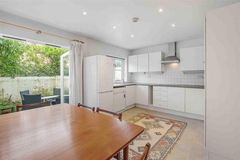 4 bedroom terraced house for sale, Novello Street, London