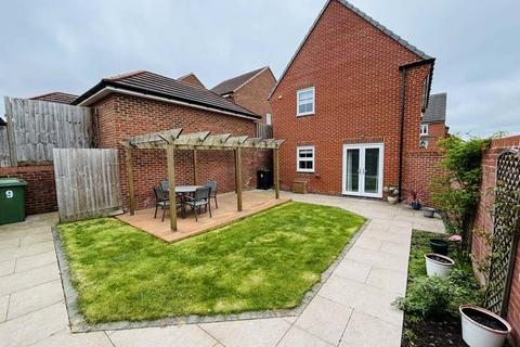 3 bedroom detached house for sale, WOODLANDS VIEW, NEWBURY RG14