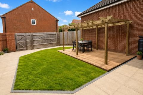 3 bedroom detached house for sale, WOODLANDS VIEW, NEWBURY RG14