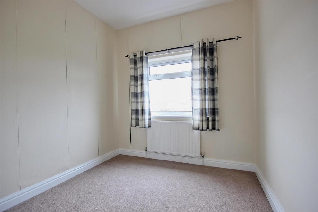Bedroom 3 (rear)