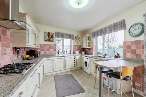 undefined, Royston Hill, Wakefield WF3