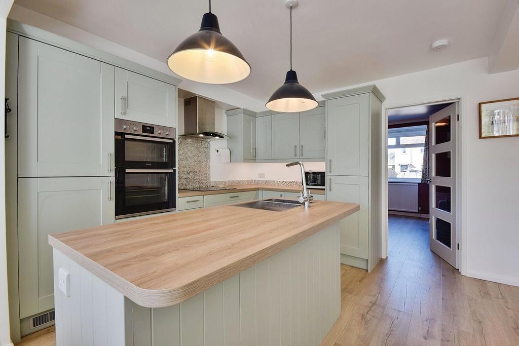 Reception/Kitchen