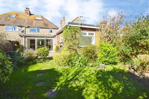 4 bedroom semi-detached house for sale, New Road, East Sussex TN31