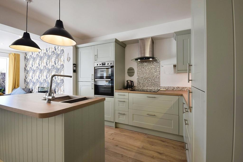 Reception/Kitchen