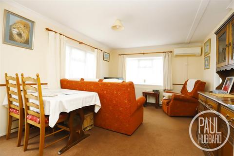 undefined, Victoria Road, Oulton Broad, NR33